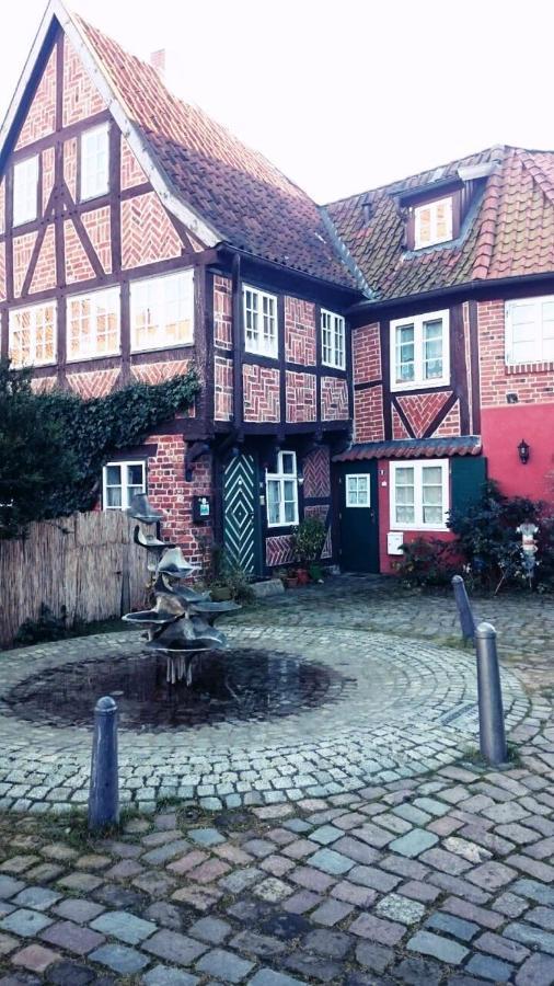 Ferienwohnung an der Nicolaikirche Lüneburg Exterior foto